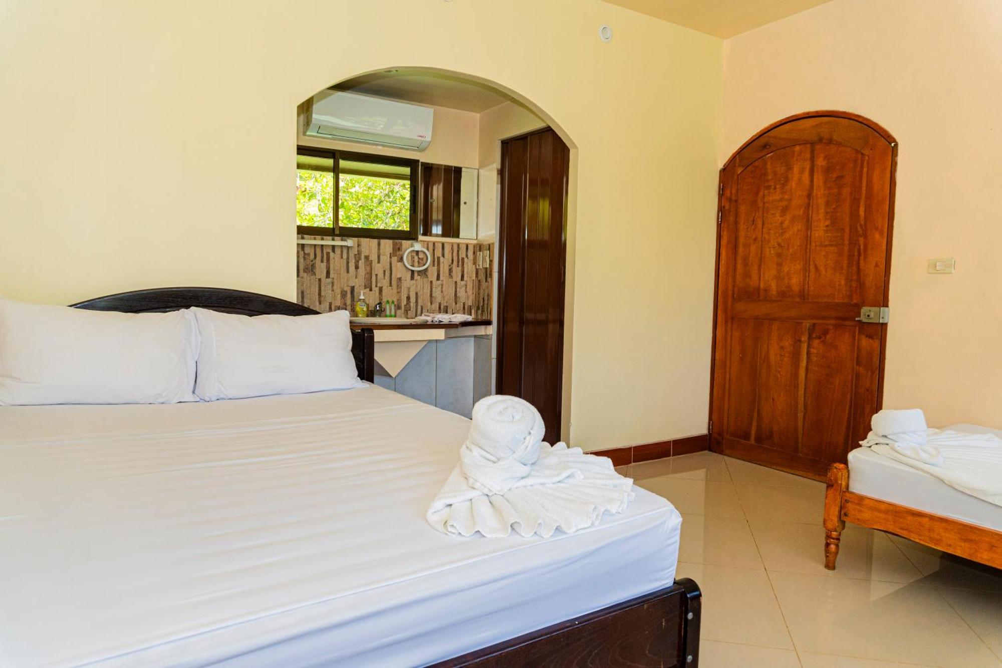 Hotel Rancho Corcovado Drake Bay Exterior photo